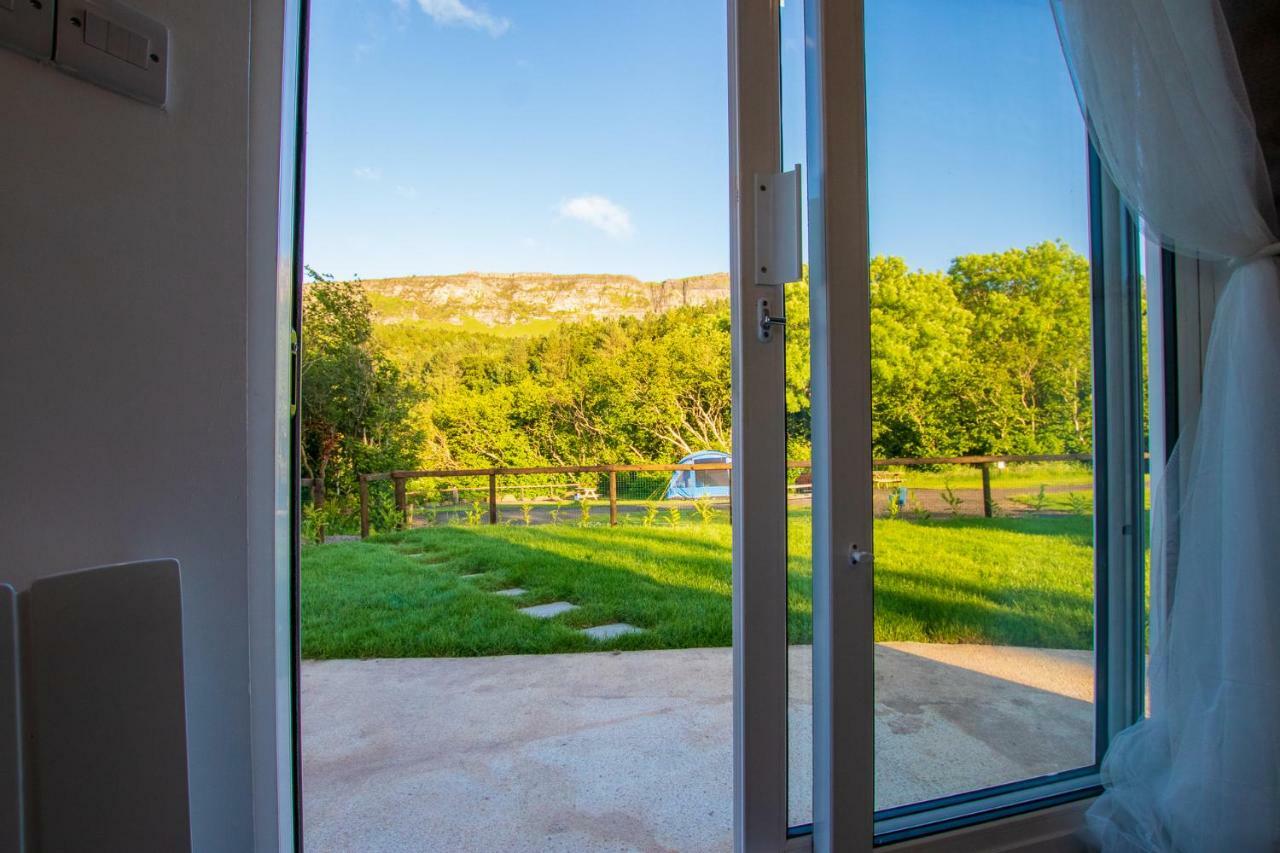 Villa Waterfall Caves Turn-Around-Houses Limavady Exterior foto